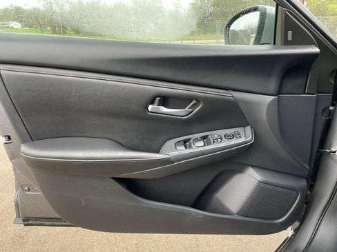 Used 2024 Nissan Sentra SV image 29