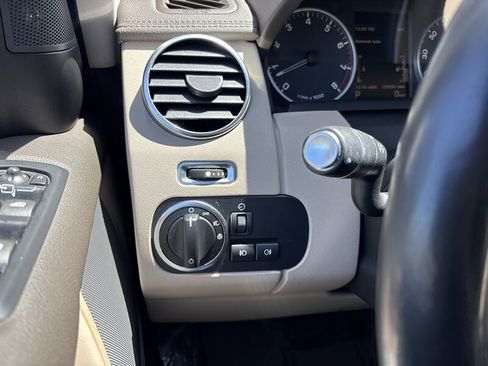 Used 2014 Land Rover LR4 HSE AWD/4WD image 46