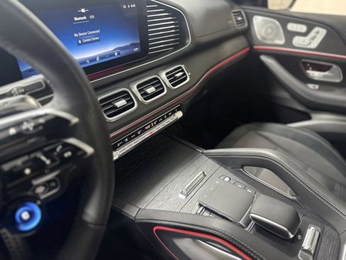 Used 2025 Mercedes-Benz GLE 53 AMG 4MATIC Coupe image 22