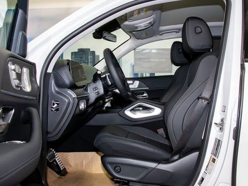 Used 2026 Mercedes-Benz GLS 450 4MATIC image 20