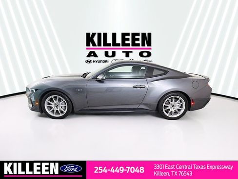 Used 2026 Ford Mustang GT Premium RWD image 4