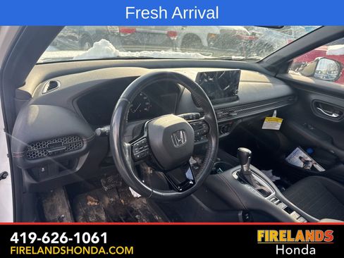 Used 2024 Honda HR-V Sport image 16