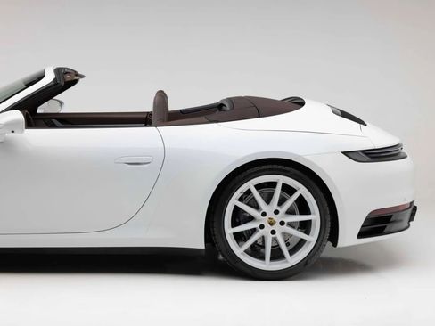 Used 2024 Porsche 911 Carrera image 31