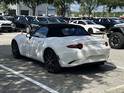 New 2026 MAZDA MX-5 Miata Grand Touring RWD image 5