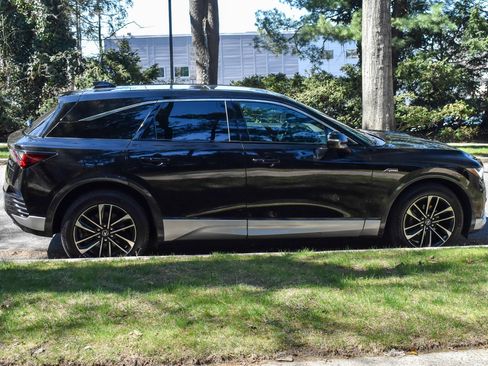 Used 2024 Acura ZDX A-Spec image 9