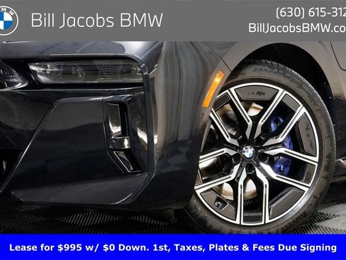 Certified 2025 BMW 750e xDrive image 3