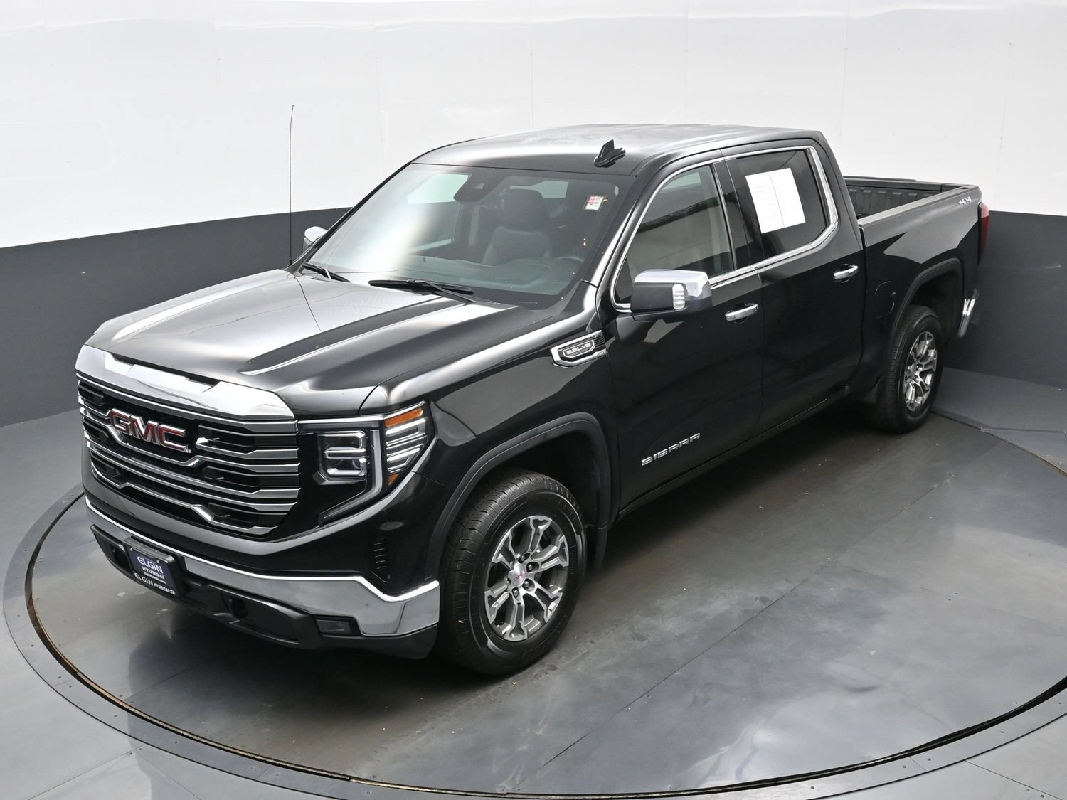 Used 2025 GMC Sierra 1500 SLT AWD/4WD image 33