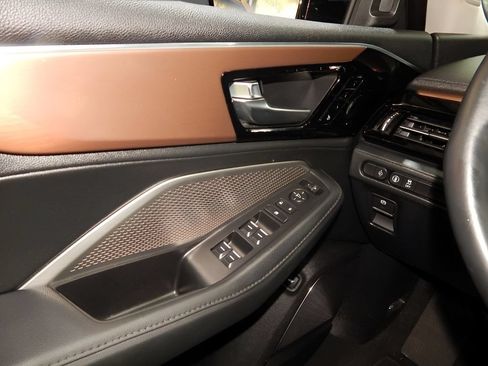 Used 2022 Acura MDX SH-AWD image 16
