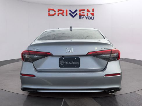 Used 2023 Honda Civic Sport image 4