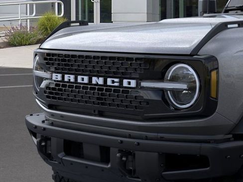 New 2026 Ford Bronco Badlands w/ Sasquatch Package image 19