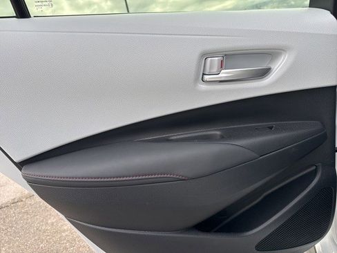 Used 2024 Toyota Corolla SE image 12
