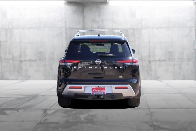 Certified 2025 Nissan Pathfinder SL w/ SL Premium Package FWD image 6