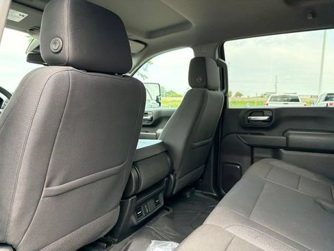 Used 2025 Chevrolet Silverado 2500 Custom w/ Custom Value Package AWD/4WD image 13