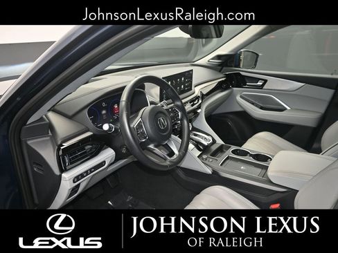 Used 2025 Acura MDX SH-AWD w/ Advance Package image 10