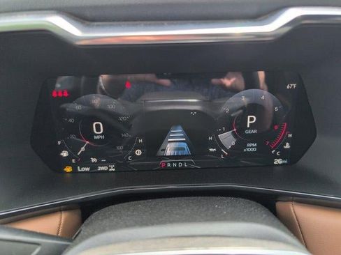 New 2026 GMC Canyon AT4 AWD/4WD image 18