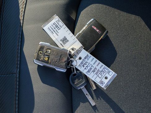 Used 2022 GMC Canyon AT4 image 51