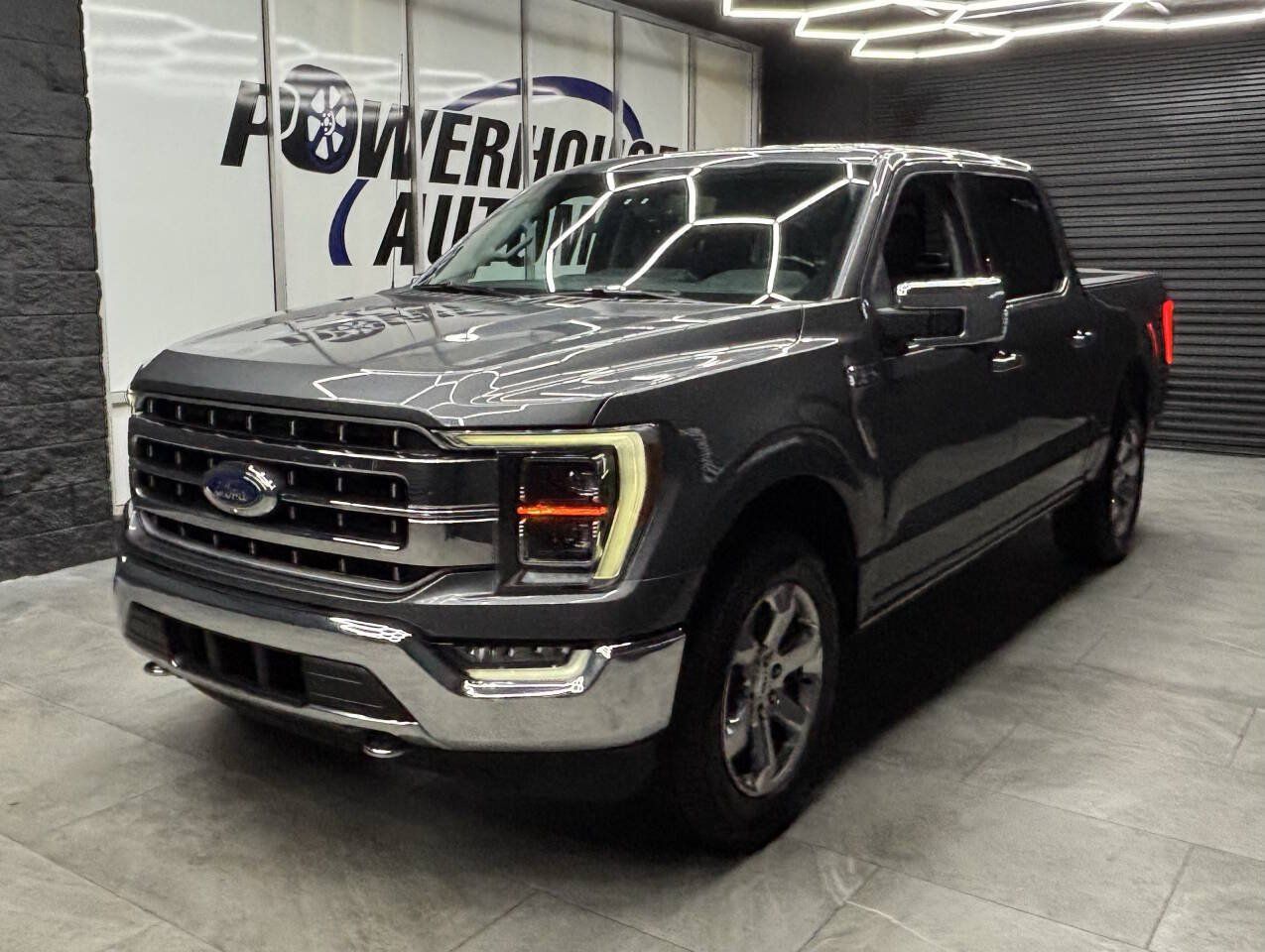 Used 2021 Ford F150 Lariat w/ Equipment Group 502A High AWD/4WD image 2