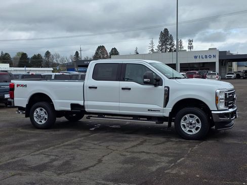 New 2026 Ford F350 XLT w/ 360-Degree Camera Package AWD/4WD image 3