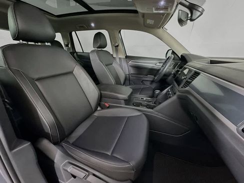 Used 2021 Volkswagen Atlas SE FWD image 15