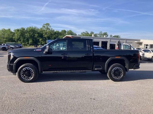 New 2026 GMC Sierra 3500 AT4 w/ LPO, Black Badging Package AWD/4WD image 7