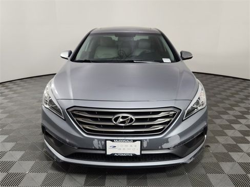 Used 2016 Hyundai Sonata Limited image 7