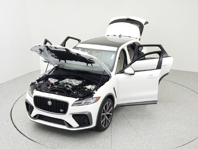 Certified 2026 Jaguar F-PACE SVR AWD/4WD image 15