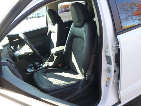 Used 2021 Chevrolet Colorado Z71 image 32