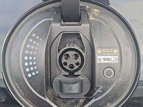 Used 2024 Genesis GV60 Performance image 18