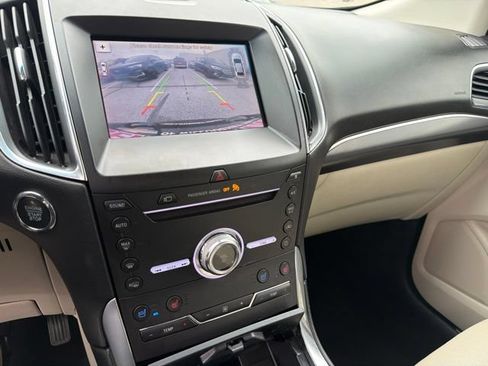 Used 2019 Ford Edge Titanium w/ Equipment Group 301A FWD image 17