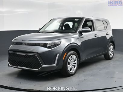 New 2025 Kia Soul LX