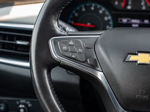 Used 2018 Chevrolet Equinox LT AWD/4WD image 16