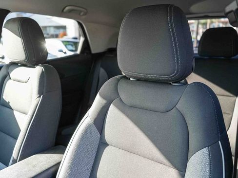 Used 2023 Chevrolet TrailBlazer LT w/ Convenience Package FWD image 23