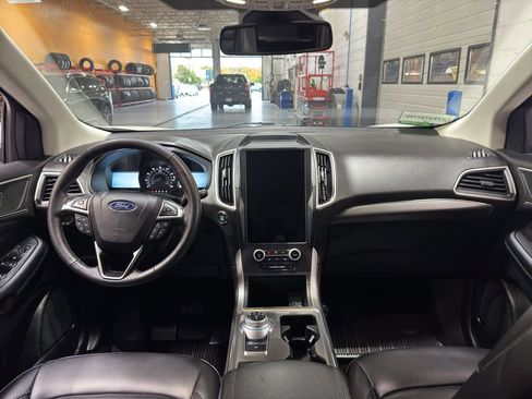 Used 2022 Ford Edge SEL w/ Convenience Package image 13