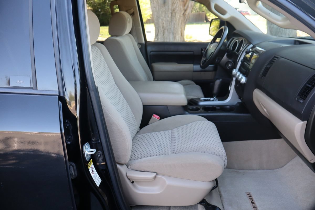 Used 2010 Toyota Tundra 2WD CrewMax w/ SR5 Pkg image 22