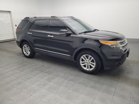 Used 2015 Ford Explorer XLT w/ Equipment Group 202A image 11