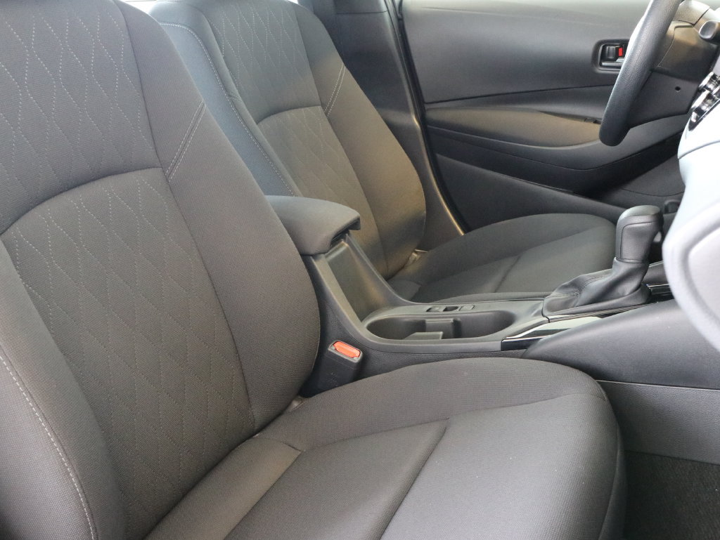 Used 2024 Toyota Corolla LE FWD image 41