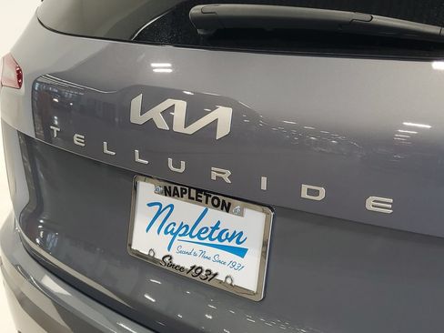 Used 2025 Kia Telluride S AWD/4WD image 7