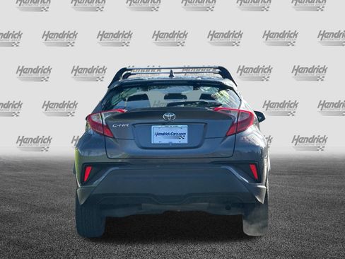Used 2019 Toyota C-HR XLE image 6