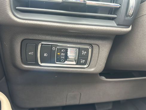 Used 2020 Lincoln Corsair Reserve w/ Equipment Group 201A AWD/4WD image 19