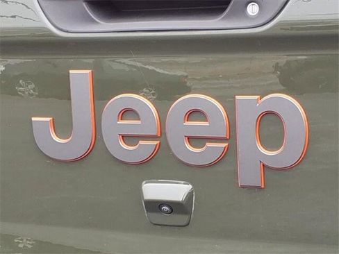 Certified 2022 Jeep Gladiator Mojave w/ LED Lighting Group image 7