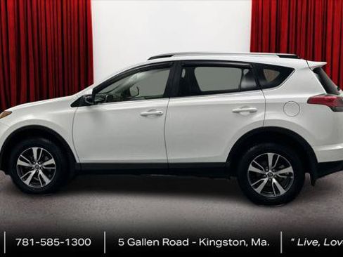 Certified 2018 Toyota RAV4 XLE AWD/4WD image 8