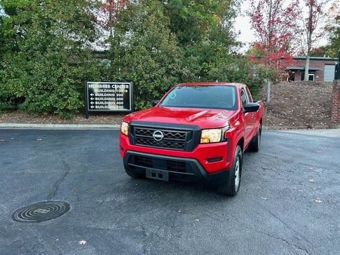 Used 2022 Nissan Frontier S w/ Technology Package RWD image 2