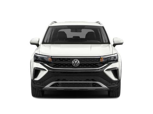 Used 2024 Volkswagen Taos SE FWD image 4