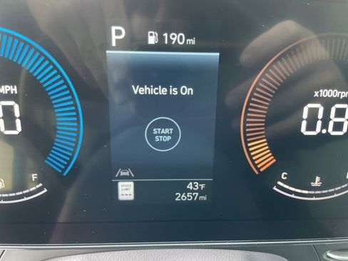 Used 2025 Hyundai Kona SEL image 20