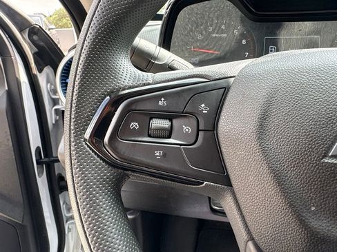 Used 2025 Chevrolet Trax LS FWD image 23