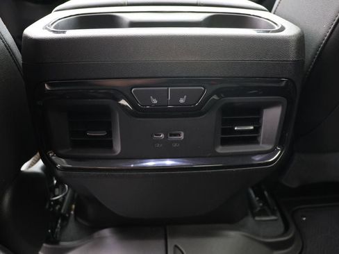 Used 2023 GMC Sierra 1500 AT4 w/ AT4 Premium Package image 19