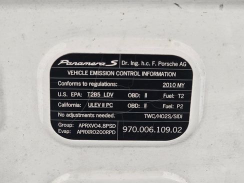 Used 2015 Porsche Panamera S w/ Premium Package image 67