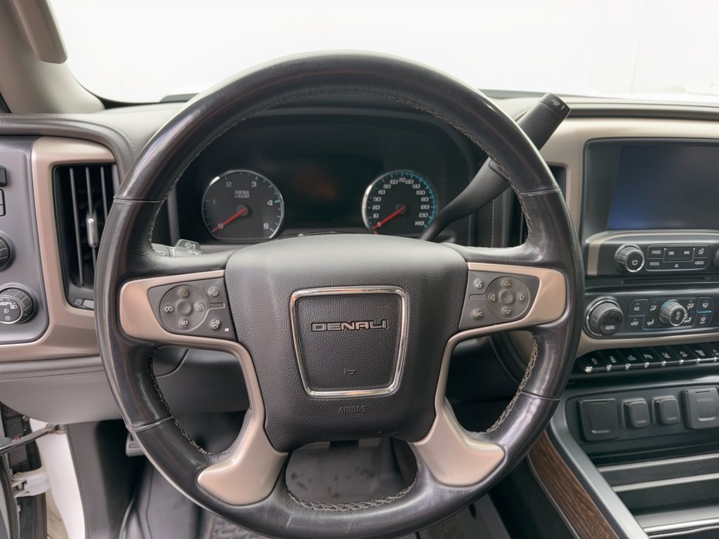 Used 2017 GMC Sierra 2500 Denali w/ Duramax Plus Package AWD/4WD image 10