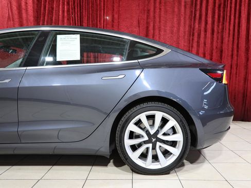 Used 2018 Tesla Model 3 Long Range image 6
