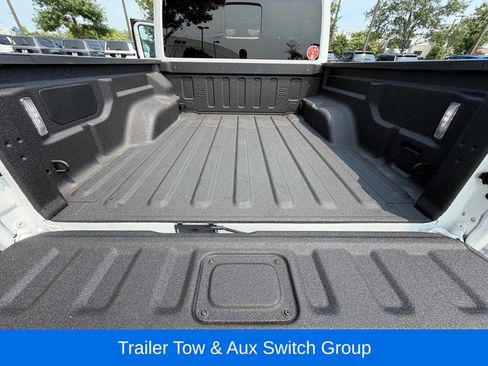 Certified 2025 Jeep Gladiator Mojave AWD/4WD image 10